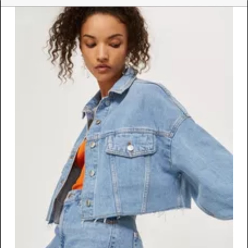 Topshop Moto Hacked Off Crop denim jacket size 6